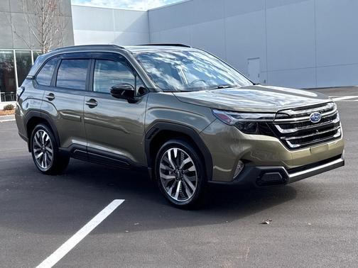 2025 Subaru Forester Touring