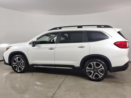 Crystal White Pearl 2026 Subaru Ascent Touring