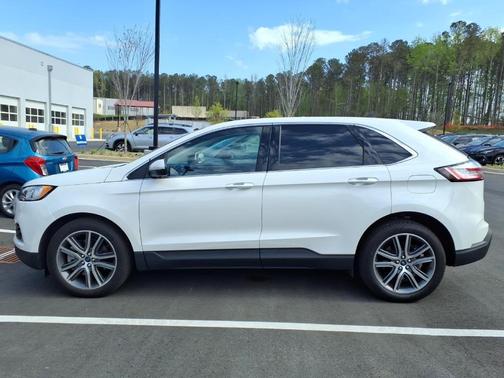 Star White 2021 Ford Edge Titanium