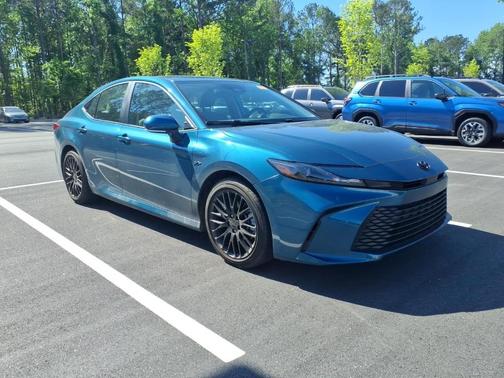 Ocean 2025 Toyota Camry LE