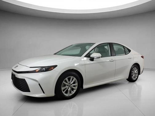 Ice 2025 Toyota Camry