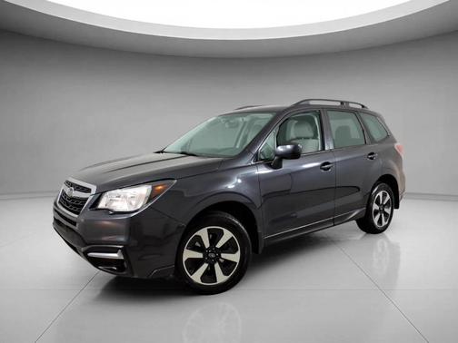 Dark Gray Metallic 2018 Subaru Forester 2.5i Premium