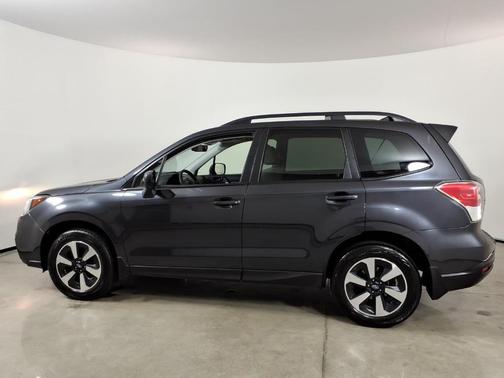Dark Gray Metallic 2018 Subaru Forester 2.5i Premium