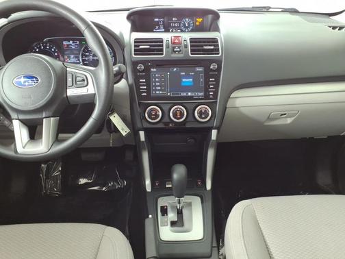 Dark Gray Metallic 2018 Subaru Forester 2.5i Premium