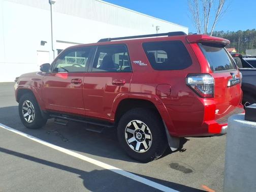 Barcelona Red Metallic 2022 Toyota 4Runner TRD Off Road Premium