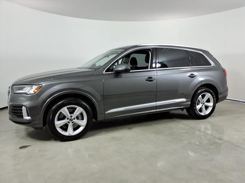 2024 Audi Q7 45 Premium Plus