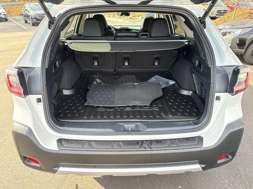 2025 Subaru Outback Touring