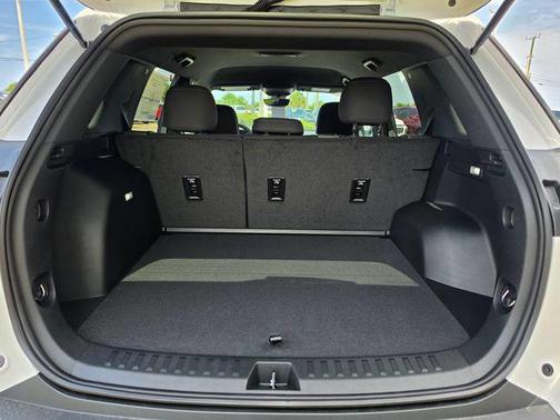 Summit White 2026 Chevrolet Equinox 1LT