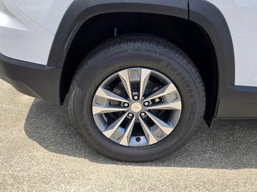 Summit White 2026 Chevrolet Equinox 1LT