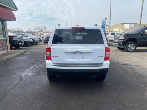2016 Jeep Patriot Latitude