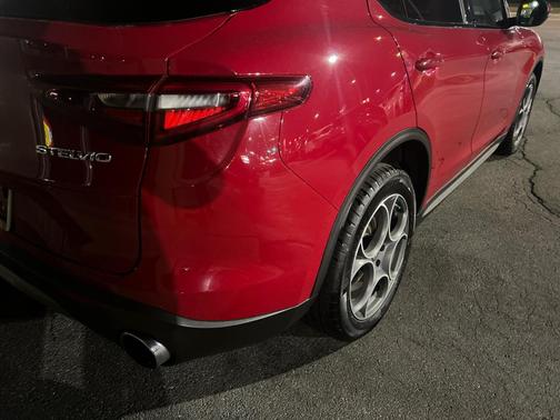 2018 Alfa Romeo Stelvio Sport