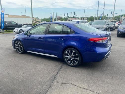 Blue 2020 Toyota Corolla SE