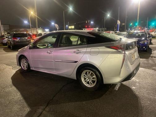 2016 Toyota Prius Two