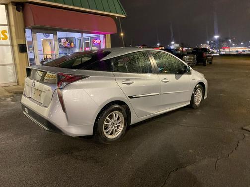 2016 Toyota Prius Two