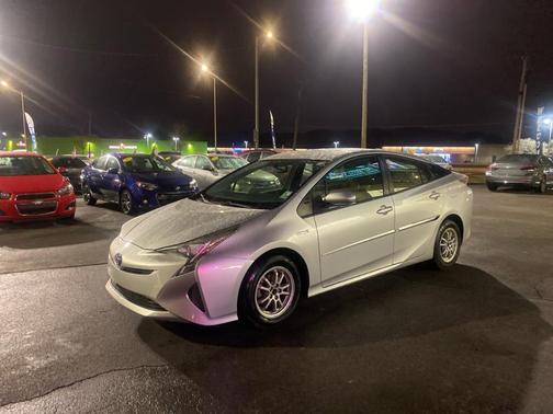 2016 Toyota Prius Two