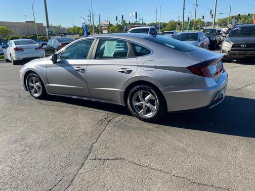 Silver 2021 Hyundai SONATA SE