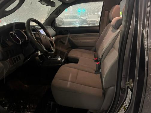 2014 Toyota Tacoma Base