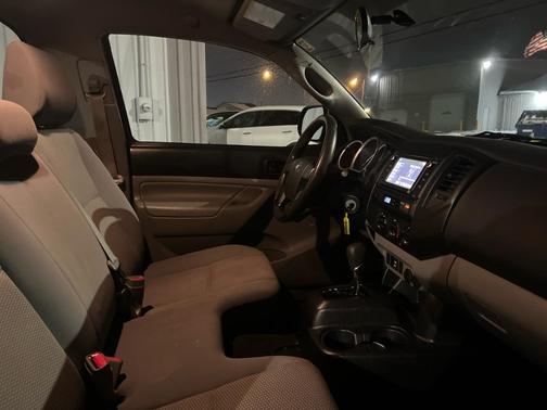 2014 Toyota Tacoma Base