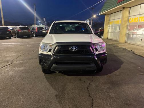 2014 Toyota Tacoma Base