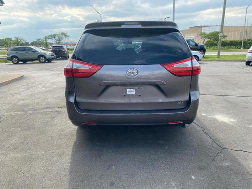 Gray 2015 Toyota Sienna XLE