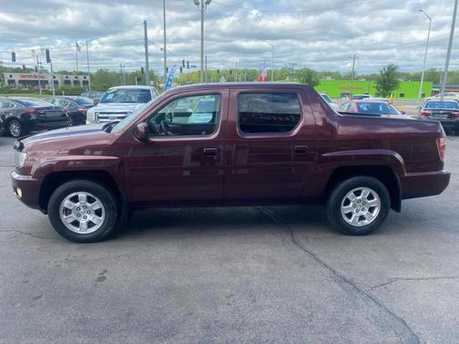 Maroon 2009 Honda Ridgeline RTS