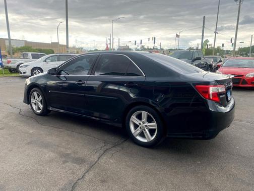 2014 Toyota Camry SE