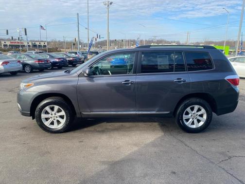 2012 Toyota Highlander SE