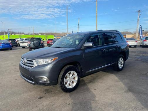 2012 Toyota Highlander SE