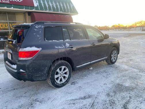 2012 Toyota Highlander SE