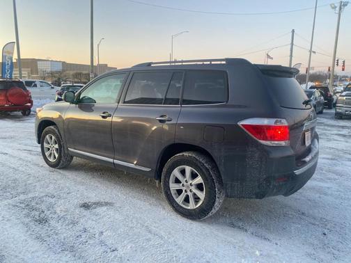 2012 Toyota Highlander SE