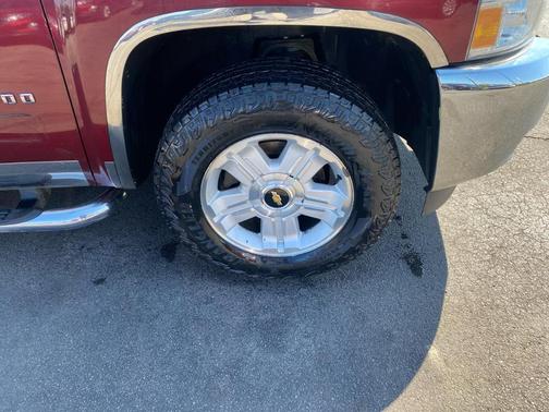 Red 2013 Chevrolet Silverado 1500 LT