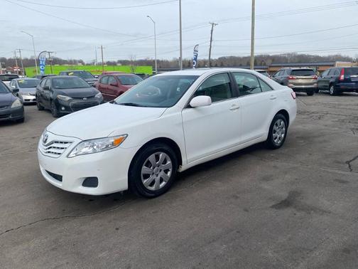 2010 Toyota Camry LE