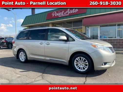 Tan 2017 Toyota Sienna Limited Premium