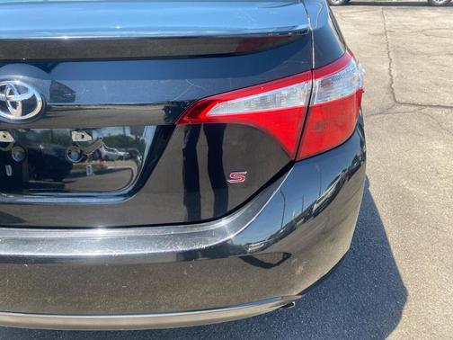 Black 2016 Toyota Corolla S Premium