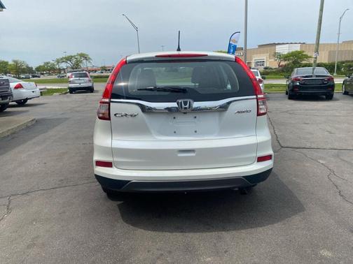 White 2015 Honda CR-V LX