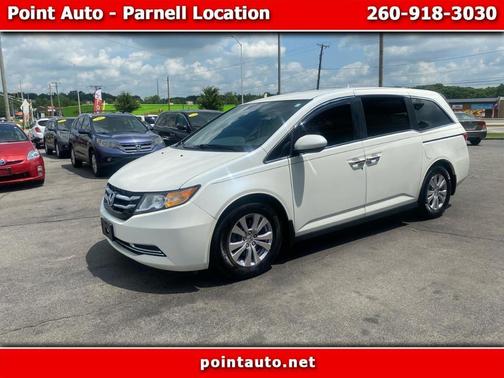 White 2016 Honda Odyssey EX