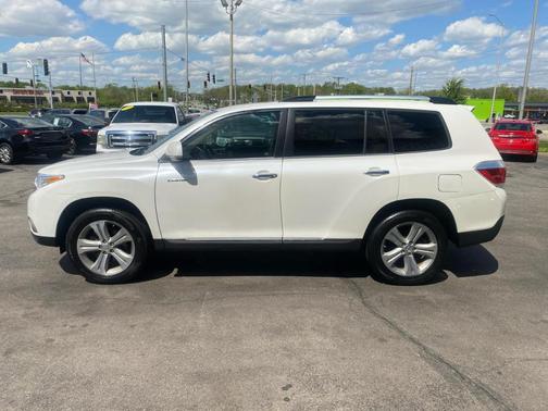 White 2013 Toyota Highlander Limited