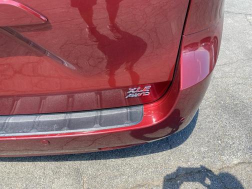 Red 2015 Toyota Sienna XLE Premium