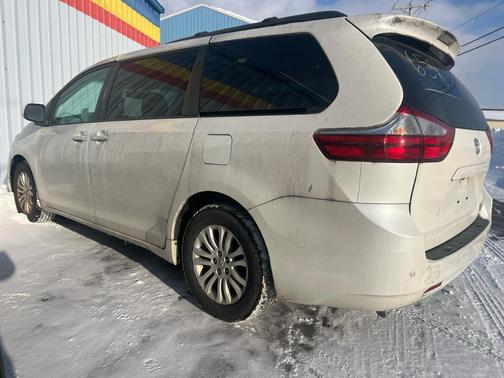 2017 Toyota Sienna Limited Premium