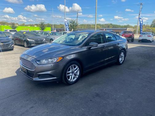2014 Ford Fusion SE