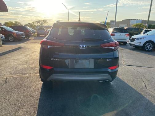 2017 Hyundai TUCSON Night