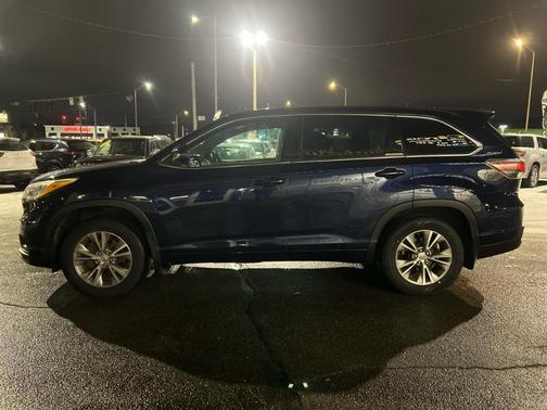 2015 Toyota Highlander LE