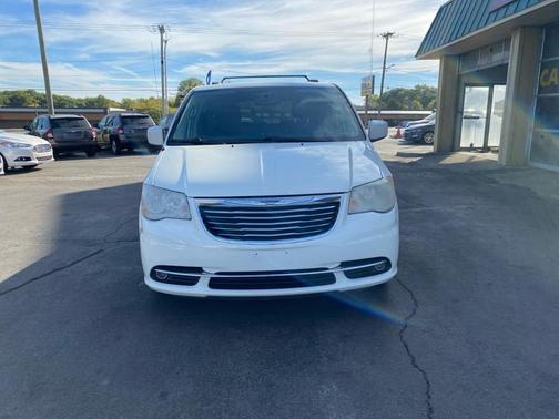 2012 Chrysler Town & Country Touring