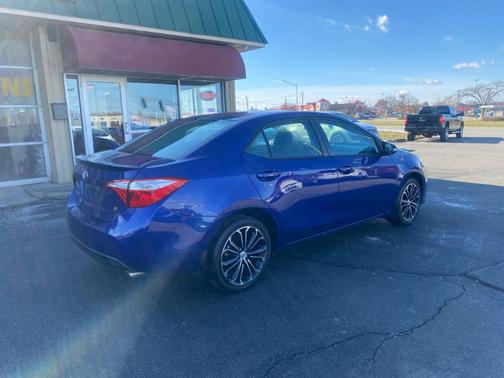 2015 Toyota Corolla S Plus