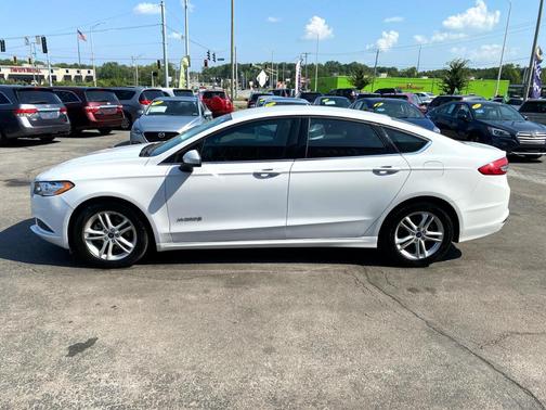 2018 Ford Fusion Hybrid SE