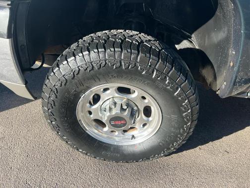 2002 GMC Sierra 2500 SL