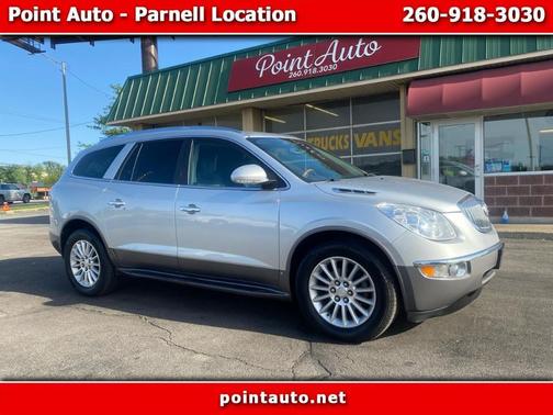 Silver 2010 Buick Enclave 1XL