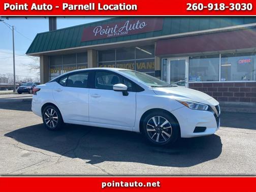 Black 2021 Nissan Versa 1.6 SV