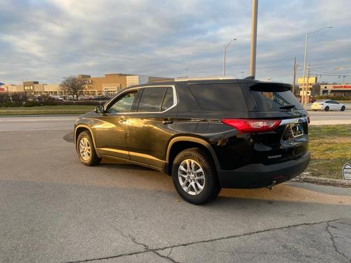 2018 Chevrolet Traverse LT Cloth
