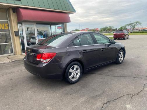 Gray 2016 Chevrolet Cruze Limited 1LT